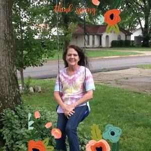 Meet your Posher, Leona